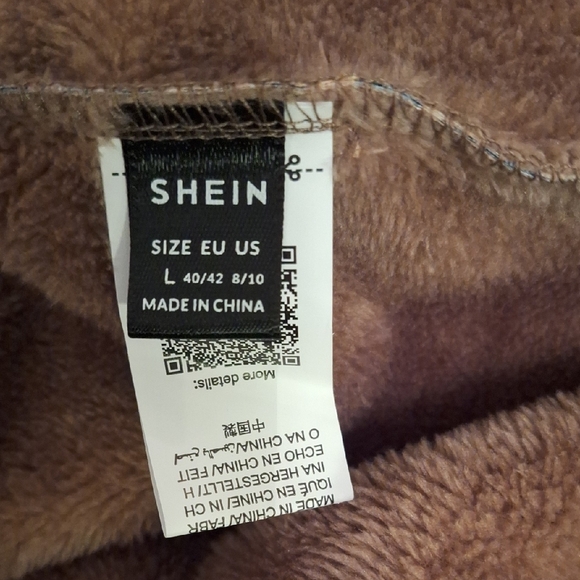 Colorful Patchwork Puffer Coat with Faux  Fur Trim. NWOT Size Large - Picture 14 of 17